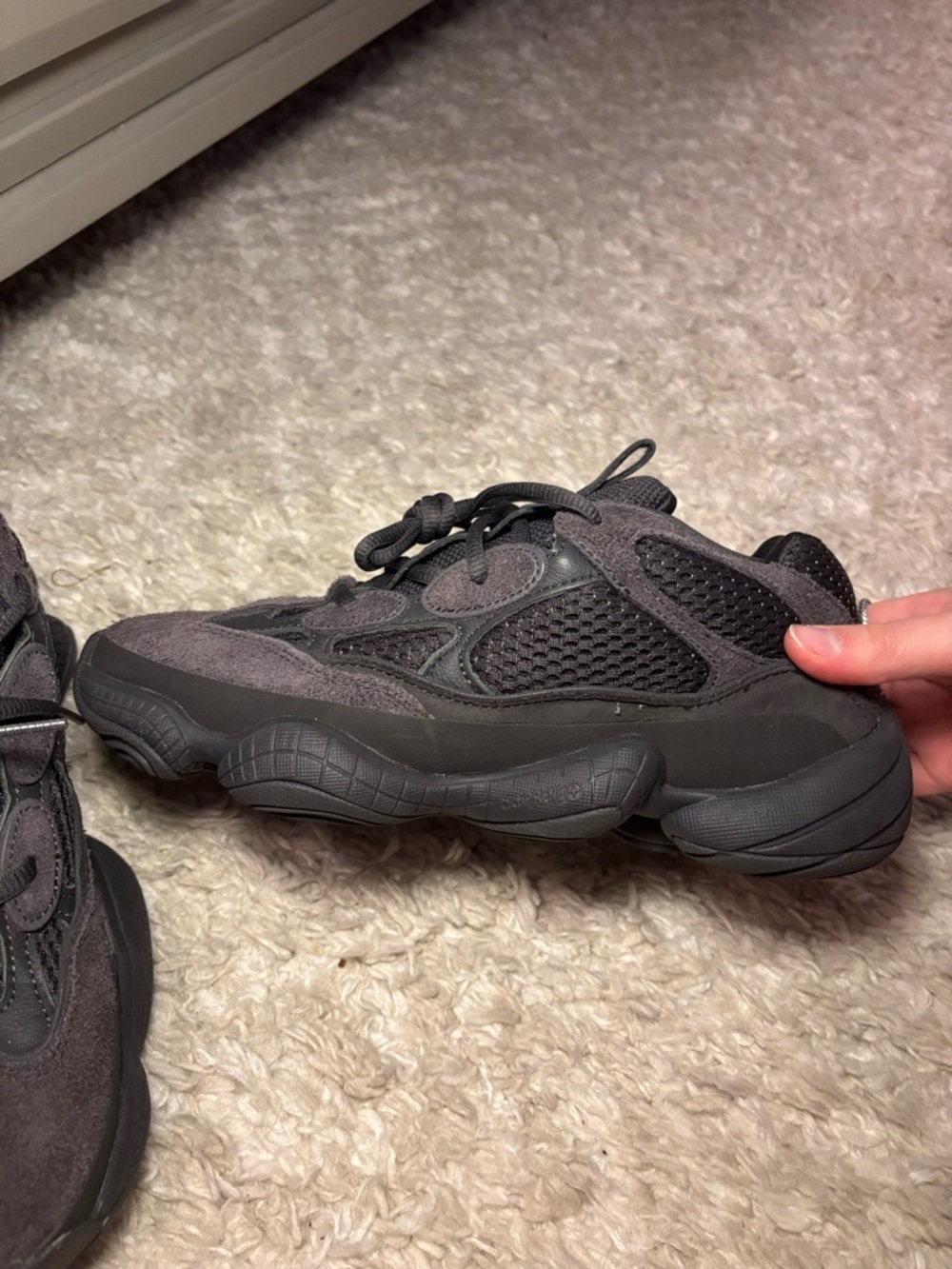 Adidas yeezy 500 ‘utility black’ - Picture 3 of 9